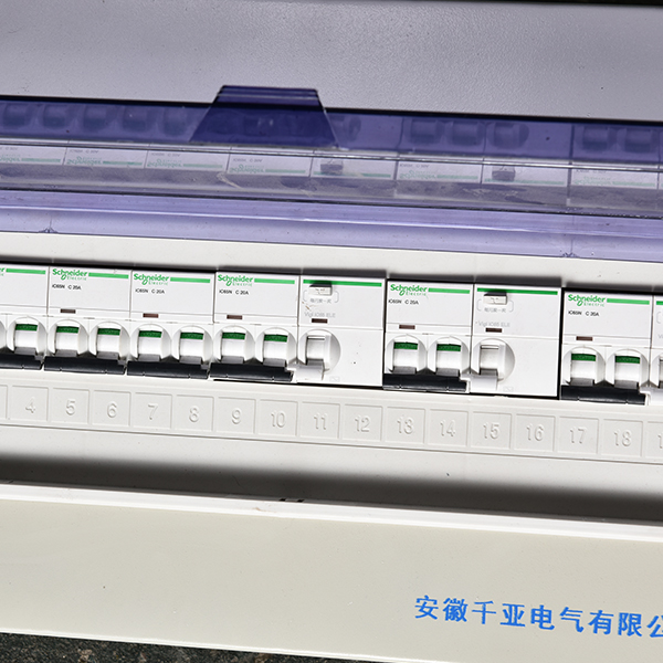 PZ30配电箱